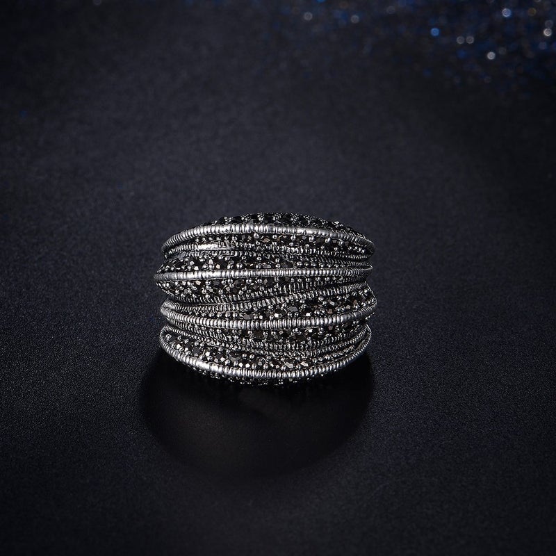 Mytys Black Onyx Cocktail Ring, Women's Retro Statement Ring in Marcasite, Size 10 - Perfect for Birthdays, Valentine's Day, Mother's Day, & Anniversaries - Image 4